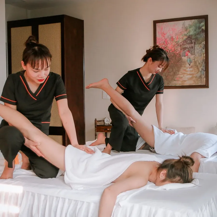 Quầy lễ tân